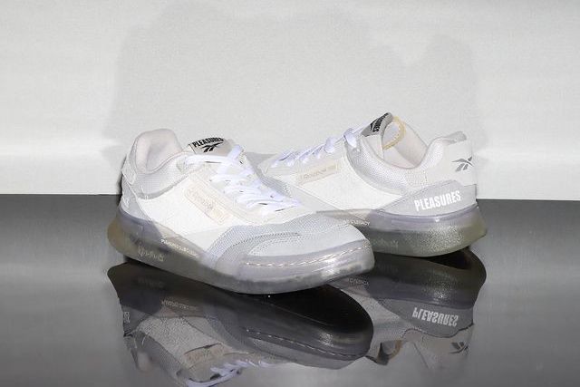 【スニダンで購入可】7/31・8/20発売 PLEASURES × REEBOK CLASSIC CLUB C 2TYPE 4枚目