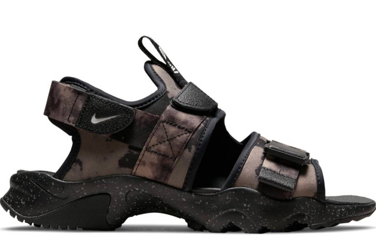【スニダンで購入可】8/19発売 NIKE WMNS CANYON SANDAL 抽選/定価/販売店舗まとめ 4枚目