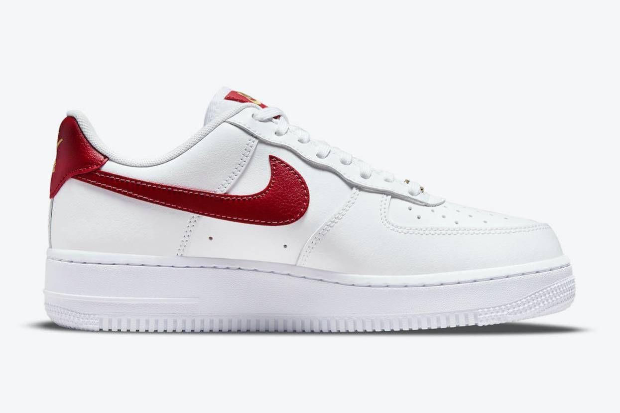 【リーク】2021年発売 NIKE AIR FORCE 1 ’07 ESSENTIAL "GYM RED" 抽選/定価/販売店舗まとめ 3枚目