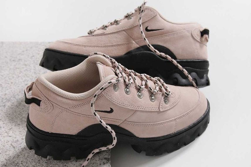 【スニダンで購入可】8/30発売 NIKE WMNS LAHAR LOW "FOSSIL STONE" 抽選/定価/販売店舗まとめ