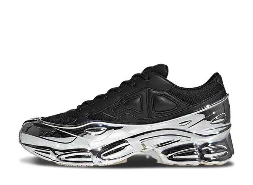 ラフ・シモンズ × アディダス オズウィーゴ "ブラック/シルバーメタリック"