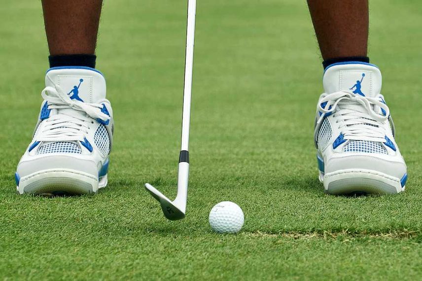 NIKE GOLF AIR JORDAN 4