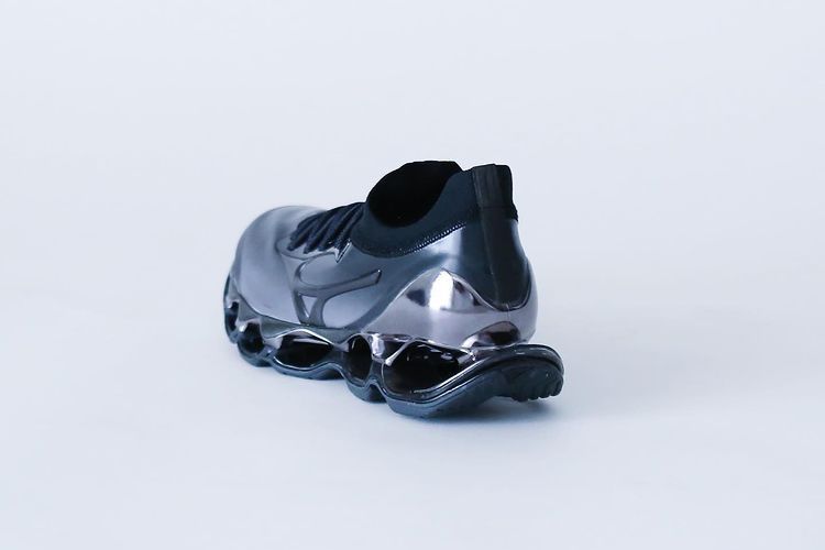 【スニダンで購入可】9/4発売 HAJIME SORAYAMA × MIZUNO WAVE PROPHECY SORAYAMA  "BLACK" 抽選/定価/販売店舗まとめ 6枚目