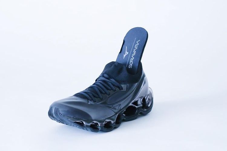 【スニダンで購入可】9/4発売 HAJIME SORAYAMA × MIZUNO WAVE PROPHECY SORAYAMA  "BLACK" 抽選/定価/販売店舗まとめ 4枚目