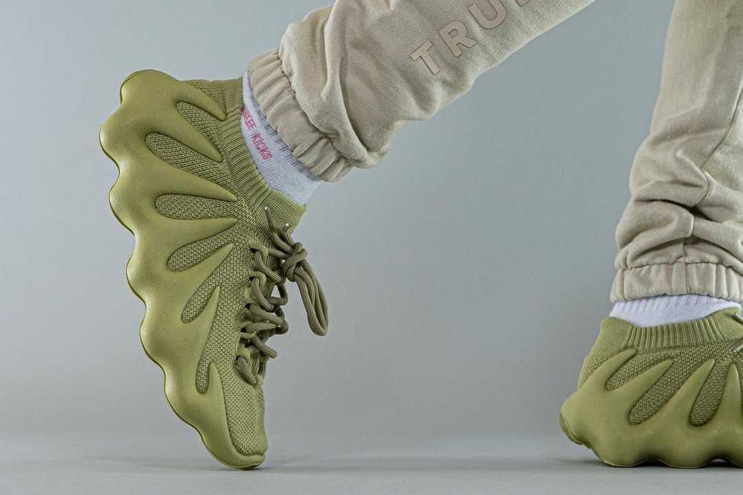 【スニダンで購入可】12/17発売 adidas YEEZY 450 "Resin" 抽選/定価/販売店舗まとめ 8枚目