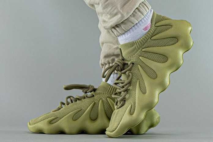 【スニダンで購入可】12/17発売 adidas YEEZY 450 "Resin" 抽選/定価/販売店舗まとめ 3枚目