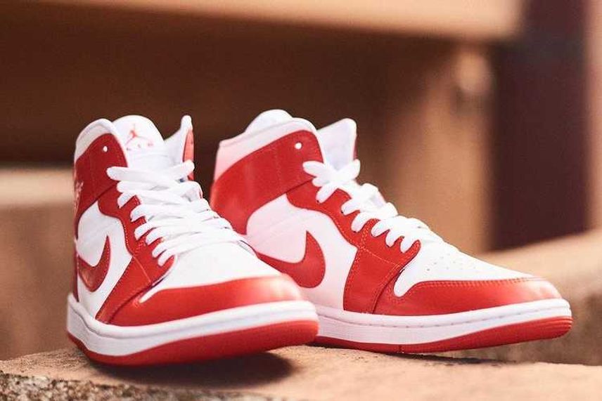 【スニダンで購入可】9/13発売 NIKE WMNS AIR JORDAN 1 MID "WHITE/ORANGE" 抽選/定価/販売店舗まとめ