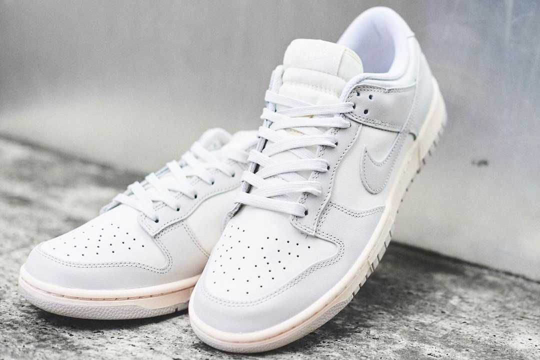 NIKE WMNS DUNK LOW "LIGHT BONE ナイキダンク ロー