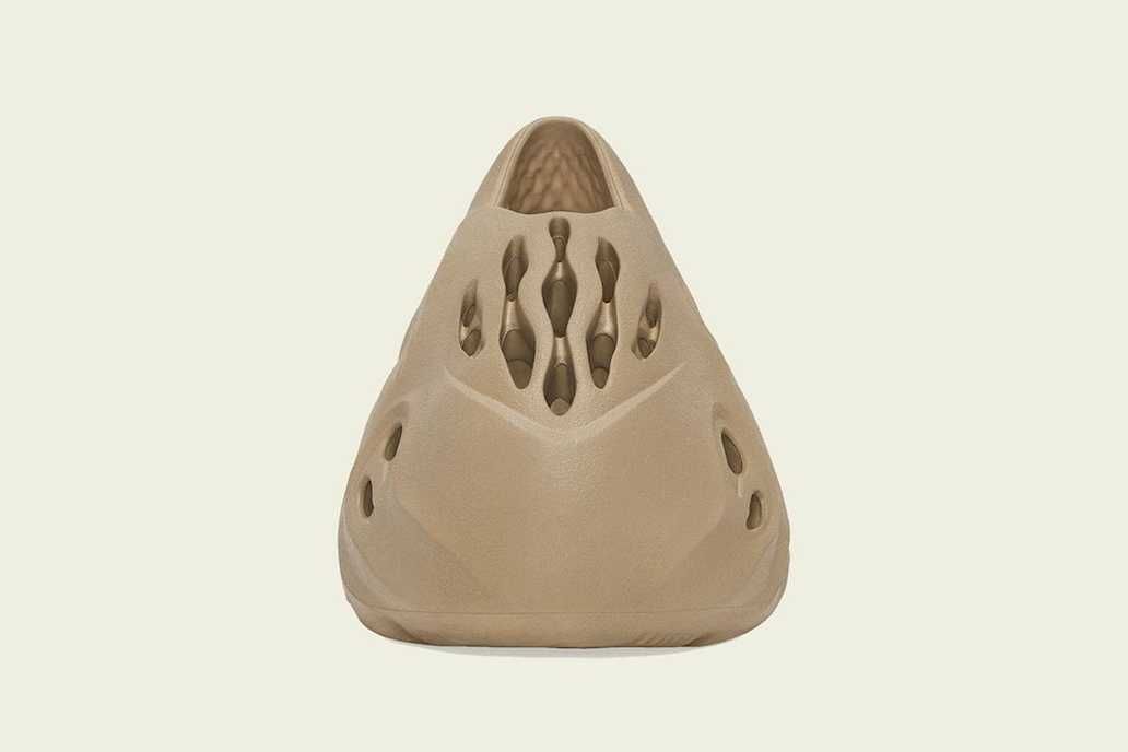 【スニダンで購入可】9/18発売 ADIDAS YEEZY FOAM RUNNER "OCHRE" 抽選/定価/販売店舗まとめ 3枚目