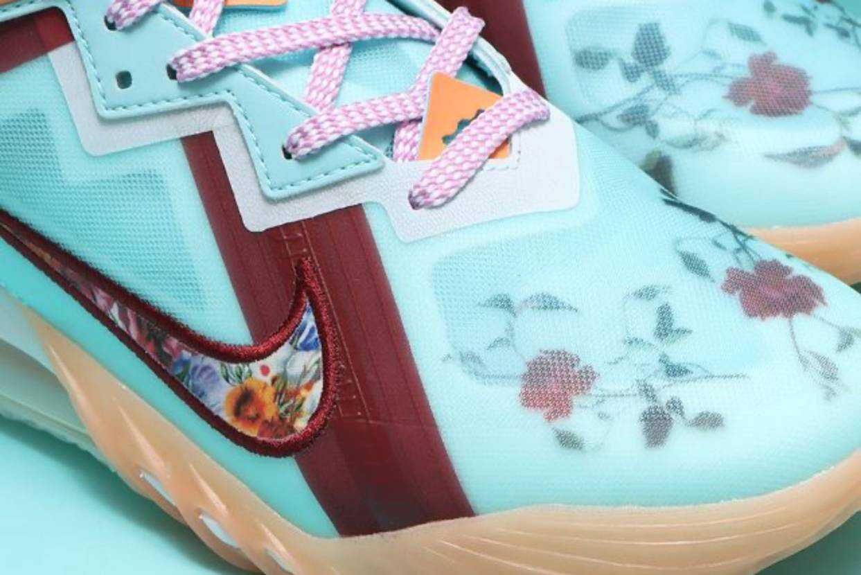 【スニダンで購入可】9/18発売 NIKE LEBRON 18 LOW "FLORAL" 抽選/定価/販売店舗まとめ 3枚目