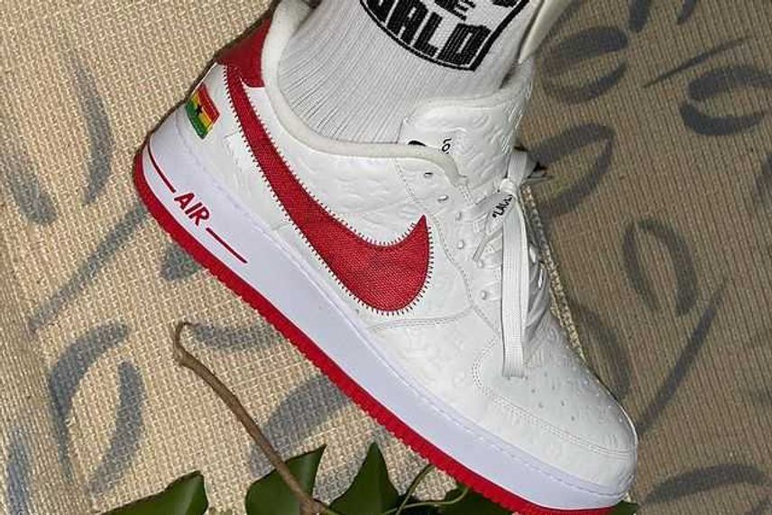 リーク Louis Vuitton Nike Air Force 1 Collection 抽選 定価 販売店舗まとめ スニーカーダンク リーク Louis Vuitton Nike Air Force 1 Collection 抽選 定価 販売店舗まとめ スニーカーダンク