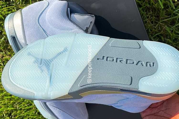 【スニダンで購入可】10/7発売 Nike WMNS Air Jordan 5 Retro "Blue Bird" 抽選/定価/販売店舗まとめ 15枚目