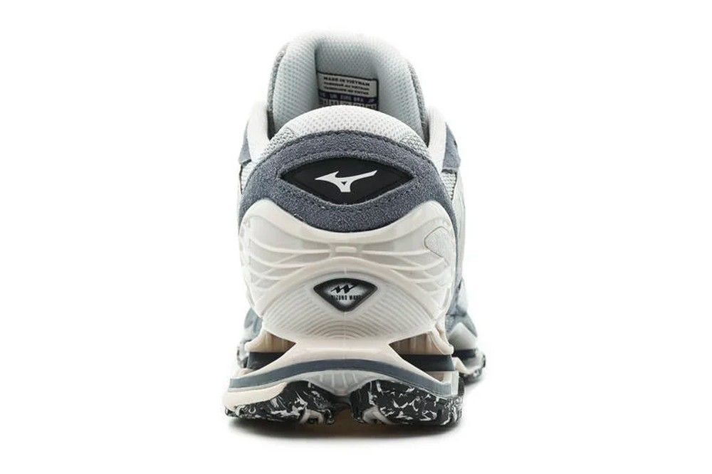 【リーク】海外9/25発売 Mizuno Wave Prophecy LS 抽選/定価/販売店舗まとめ 3枚目