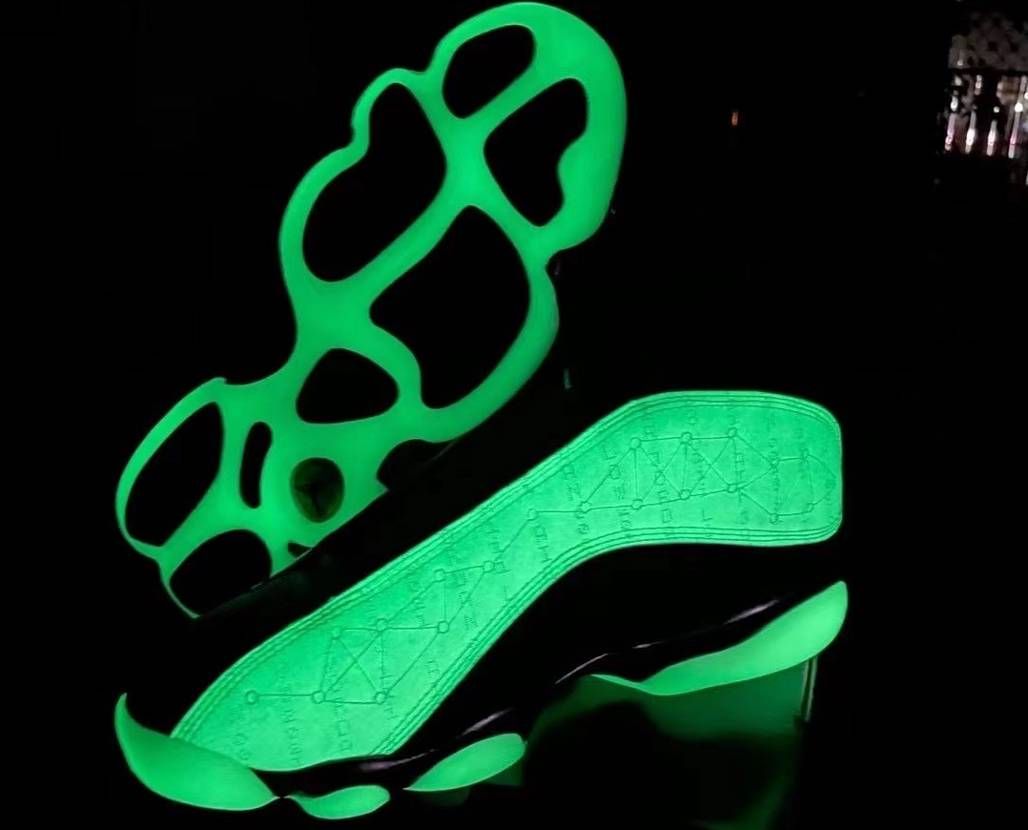 【販売リンクあり】海外11月11日発売 Nike Air Jordan 13 Low “Singles Day” 抽選/定価/販売店舗まとめ 3枚目