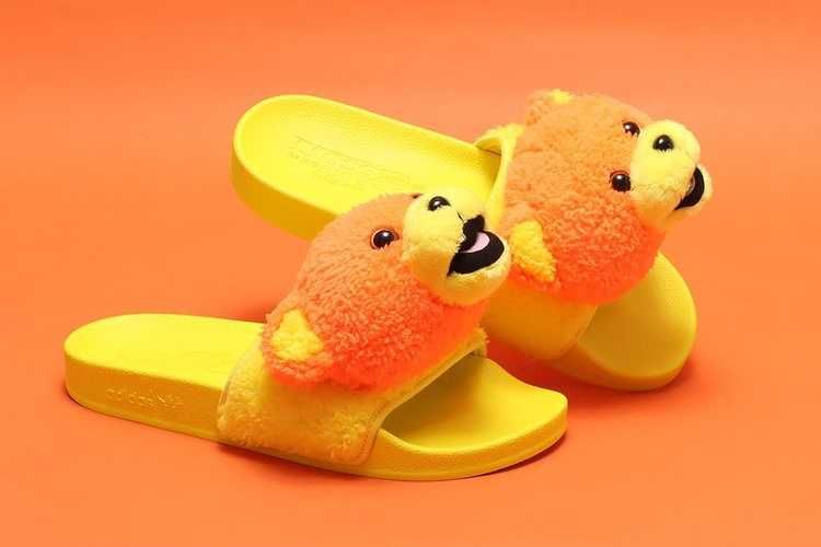 【スニダンで購入可】11/1・11/11・11/12発売 Jeremy Scott × adidas originals adilette Teddy 2colors  抽選/定価/販売店舗まとめ 3枚目
