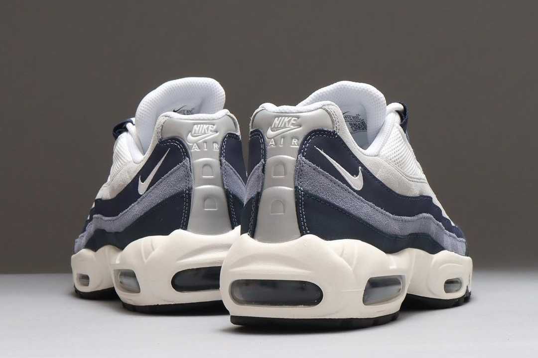 【スニダンで購入可】10月18日発売 Nike Air Max 95 "Navy/White" 抽選/定価/販売店舗まとめ 2枚目