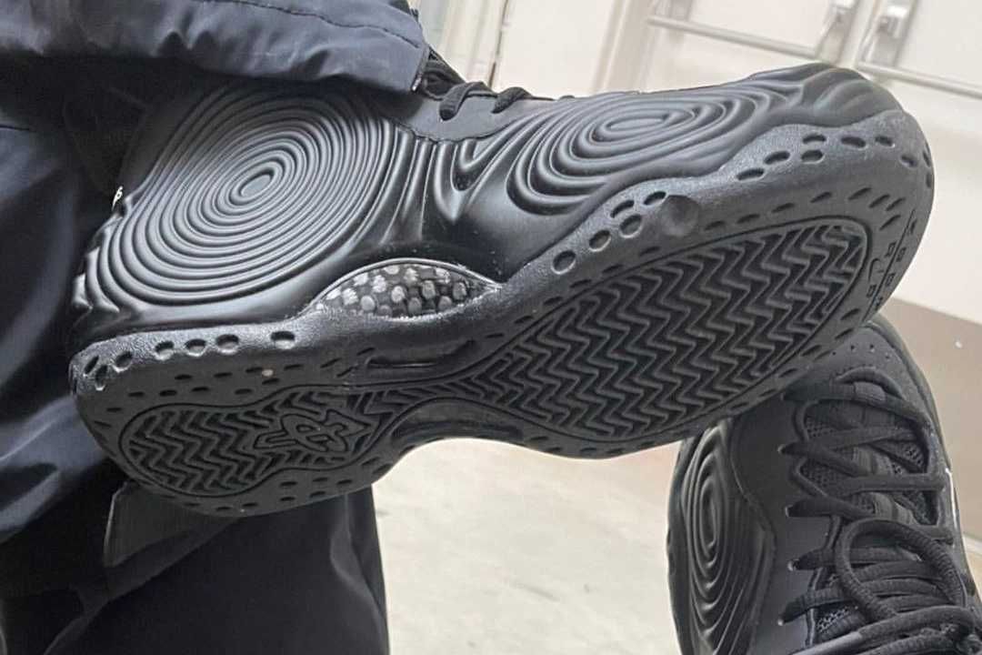 【スニダンで購入可】11/26発売 COMME des GARÇONS × Nike Air Foamposite One 2colors 抽選/定価/販売店舗まとめ 7枚目