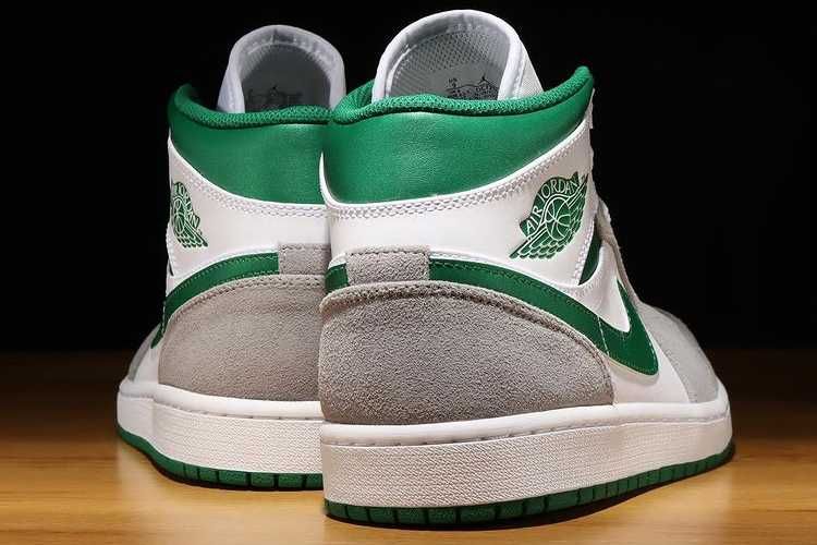 【スニダンで購入可】11/1発売 Nike Air Jordan 1 Mid "Green Grey White" 抽選/定価/販売店舗まとめ 2枚目