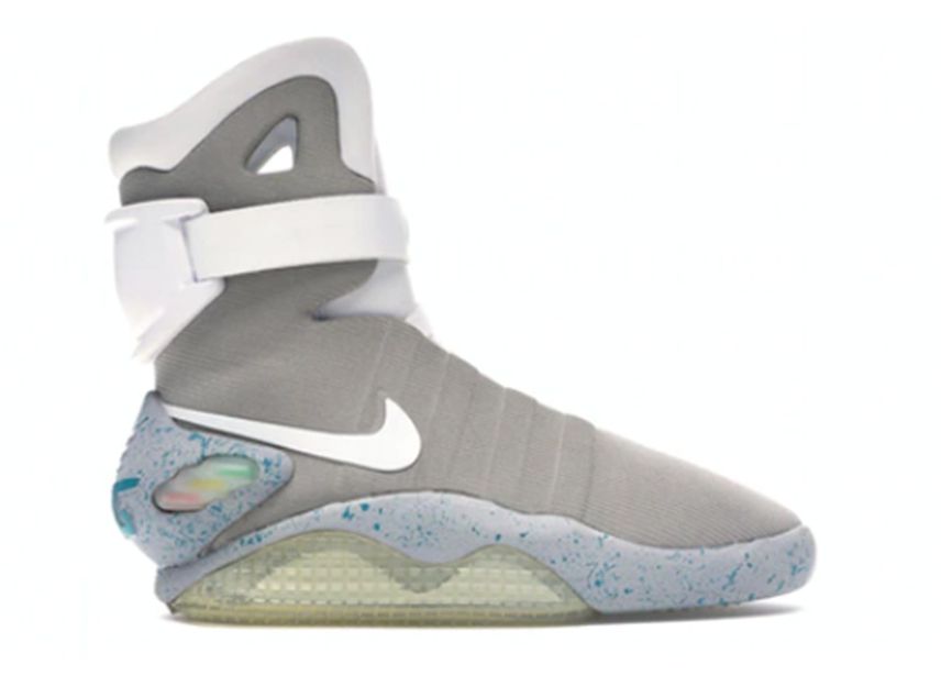 Nike Mag Back To The Future 11 を買うならスニーカーダンク Nike Mag Back To The Future 11 を買うならスニーカーダンク