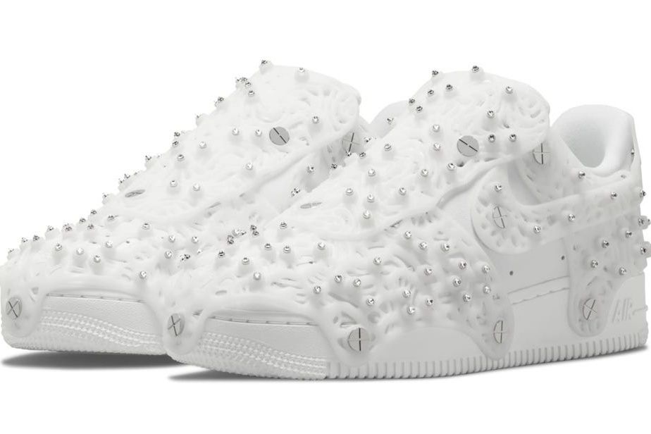 【スニダンで購入可】12/2発売 Swarovski® × Nike WMNS Air Force 1 Low 2color 抽選/定価/販売店舗まとめ 2枚目