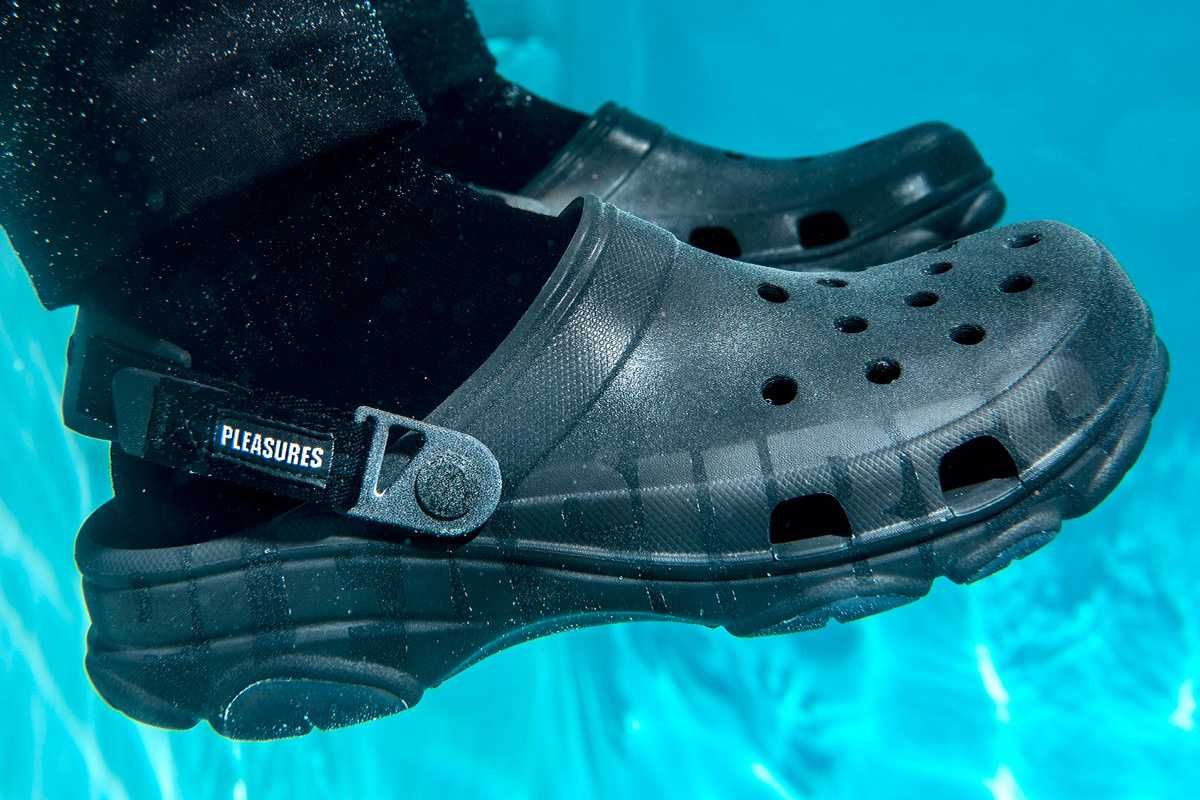 【販売リンクあり】海外11/16発売 Pleasures × Crocs 2type 抽選/定価/販売店舗まとめ 4枚目