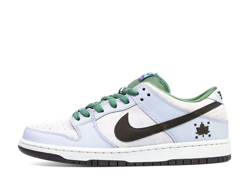 Nike sb dunk 2025 low maple leaf
