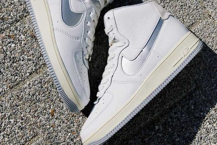 【スニダンで購入可】11/20発売 Nike WMNS Air Force 1 Strapress 2colors 抽選/定価/販売店舗まとめ 2枚目