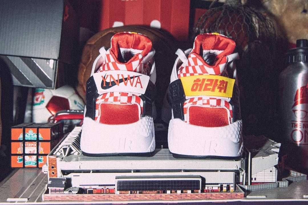 【販売リンクあり】11/30発売 Nike Air Huarache "Liverpool" 抽選/定価/販売店舗まとめ 5枚目