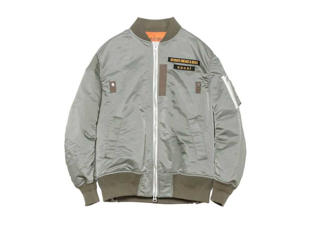 新品sacai x KAWS 輝かしき MA-1ブルゾン 2サイズ CAMOUFLAGE