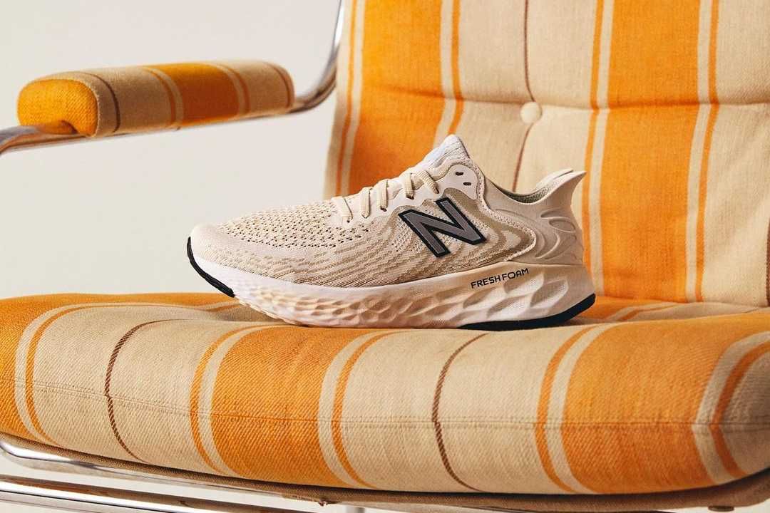 【リーク】海外12/9発売 Naked Copenhagen x New Balance 2type 抽選/定価/販売店舗まとめ 2枚目