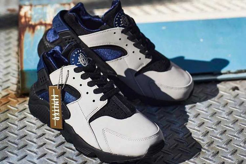 緑林シリーズ Nike Air Huarache LE \