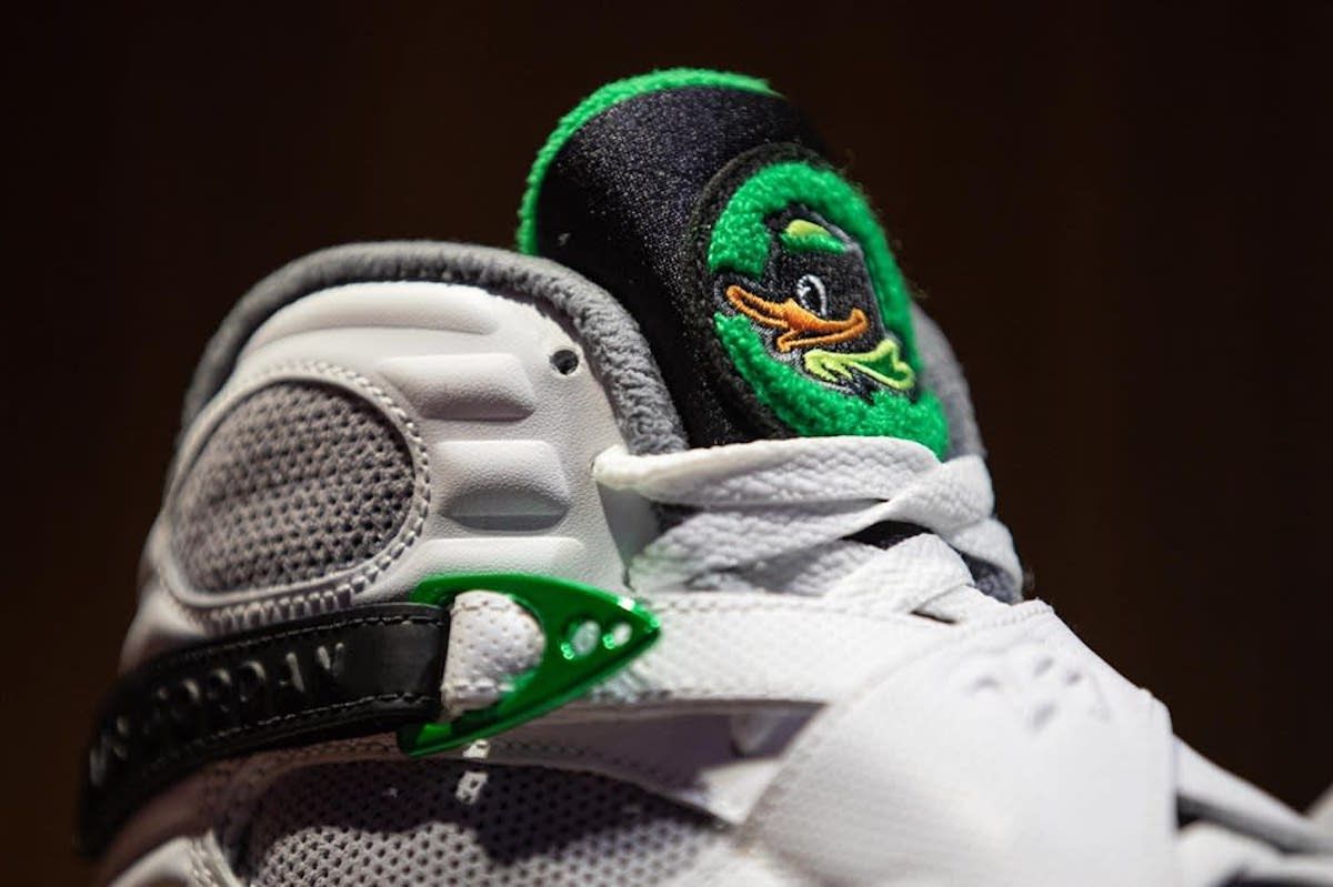 【100足限定】12/14 14:00〜 Nike Air Jordan 8 "Oregon Ducks" PEが StockXにてオークション開催! 3枚目