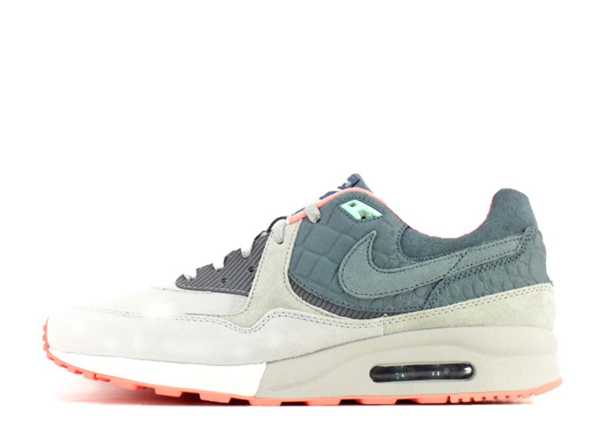Nike air max shop light x size