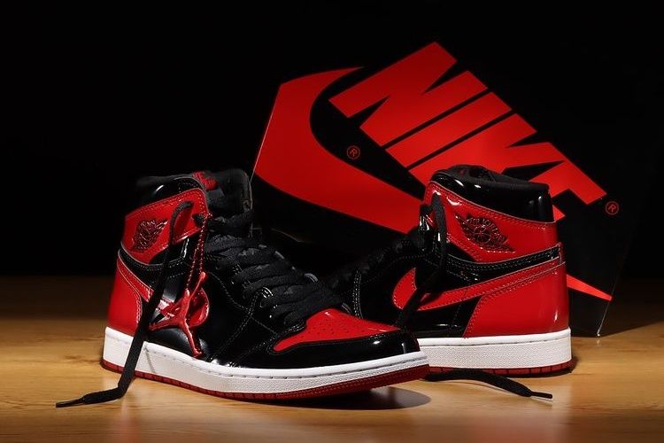 【スニダンで購入可】1/15発売 Nike Air Jordan 1 High OG "Patent Bred" 抽選/定価 /販売店舗まとめ 2枚目