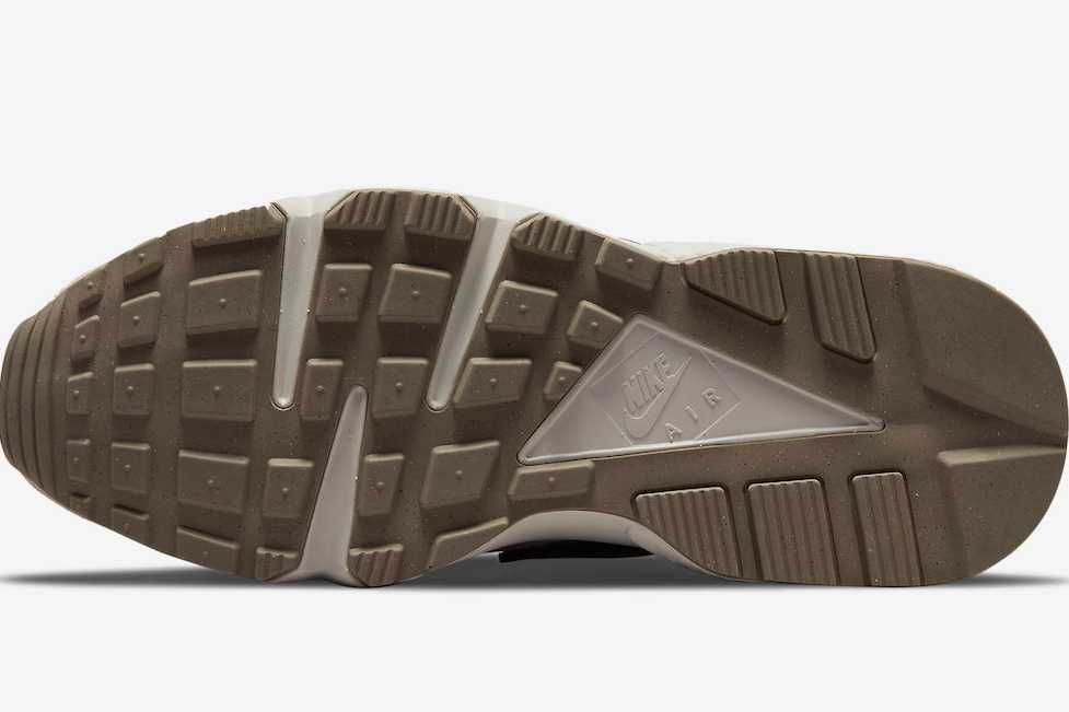 【リーク】Nike WMNS Air Huarache "Madder Root" 抽選/定価/販売店舗まとめ 6枚目