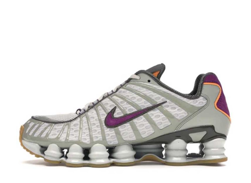 生まれのブランドで 海外限定 希少カラー ナイキショックスTL 29センチ