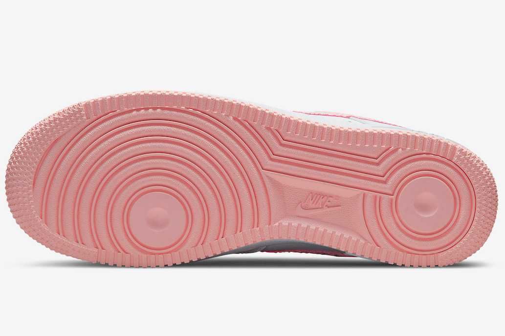 【リーク】Nike Air Force 1 07 Low 2022 Valentine "White/Atmosphere" 抽選/定価/販売店舗まとめ 4枚目