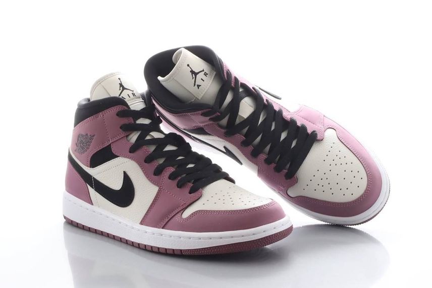 Nike Women's Air Jordan 1 Mid Nike Women's Air Jordan 1 Mid