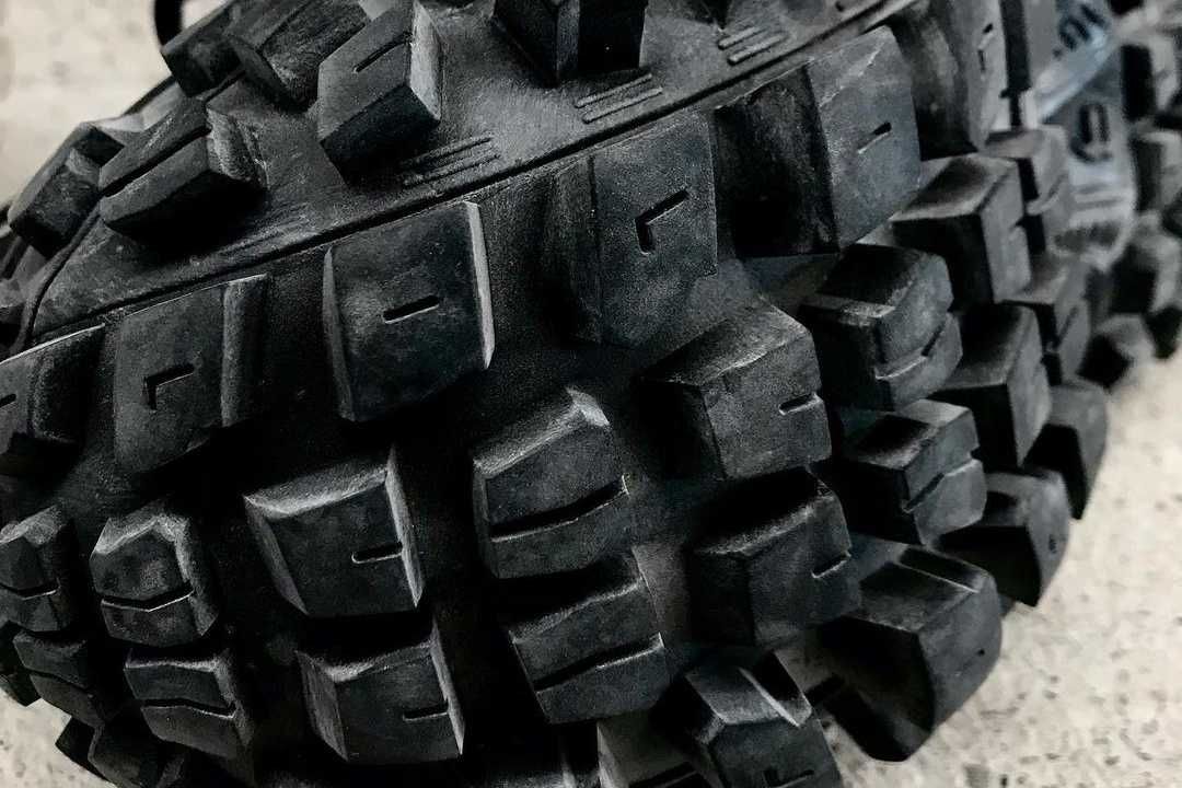 【販売リンクあり】先行・3/1発売 BALENCIAGA 新作スニーカー Defender 2colors 抽選/定価/販売店舗まとめ 4枚目