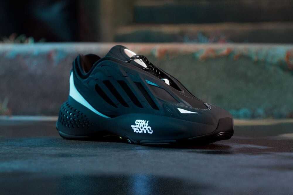 【スニダンで購入可】2/23発売 GUCCIMAZE × adidas originals Ozrah "Core Black/Grey Six" 抽選/定価/販売店舗まとめ 2枚目