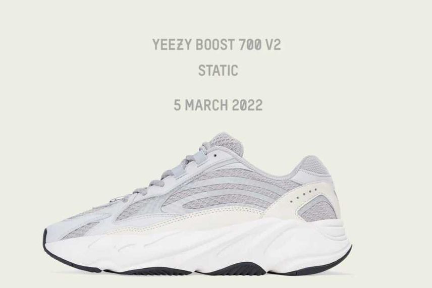adidas YEEZY Boost 700 V2