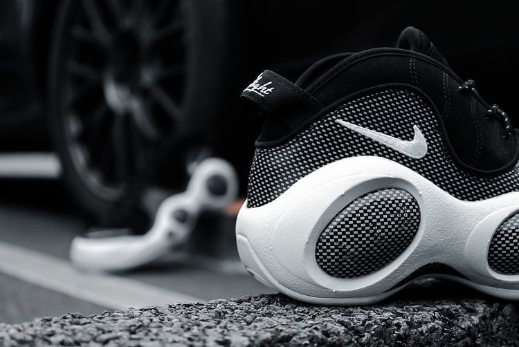 【スニダンで購入可】5/6発売 Nike Air Zoom Flight 95 "Black Metallic" 抽選/定価/販売店舗まとめ 6枚目