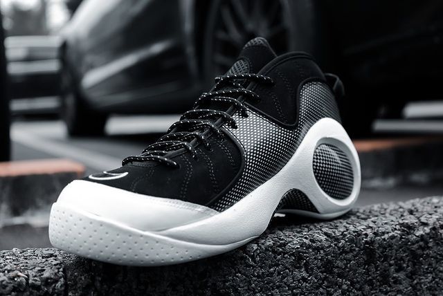 【スニダンで購入可】5/6発売 Nike Air Zoom Flight 95 "Black Metallic" 抽選/定価/販売店舗まとめ 5枚目