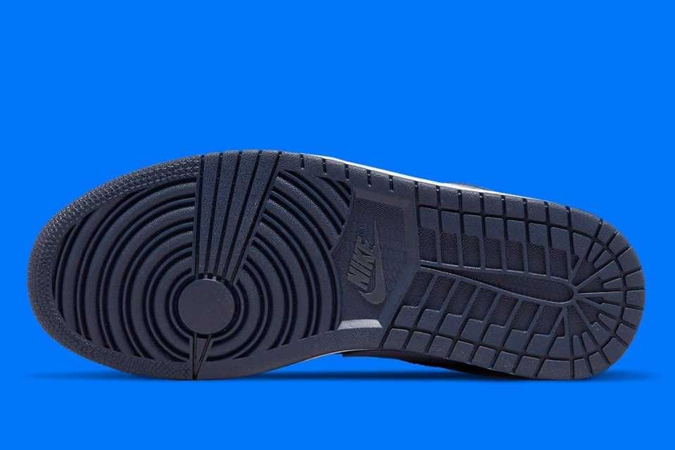 【スニダンで購入可】3/23発売 Nike WMNS Air Jordan 1 Low "Game Royal/Stealth-Blue Void-White" 抽選/定価/販売店舗まとめ 11枚目