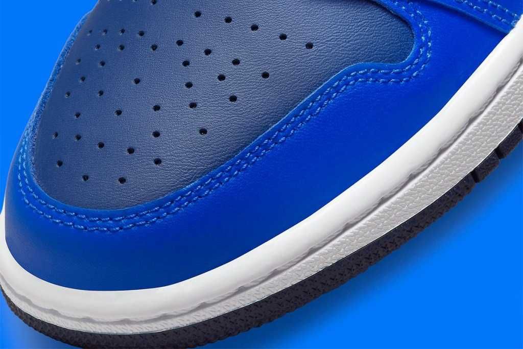 【スニダンで購入可】3/23発売 Nike WMNS Air Jordan 1 Low "Game Royal/Stealth-Blue Void-White" 抽選/定価/販売店舗まとめ 8枚目