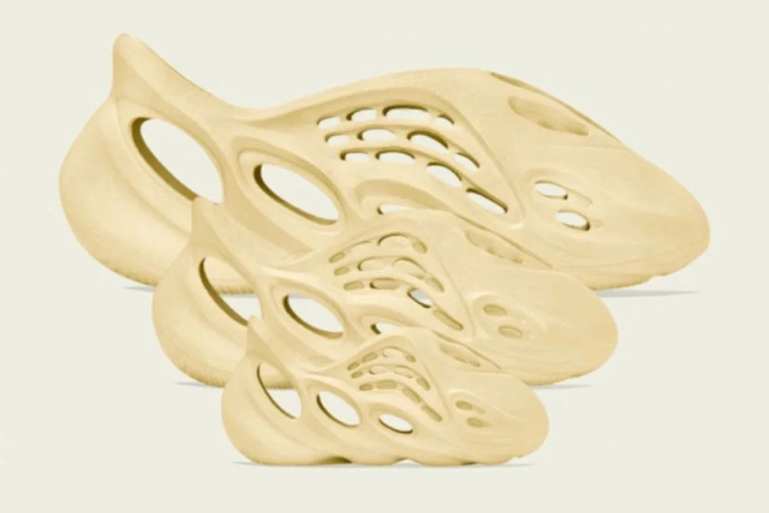 【販売リンクあり】海外抽選中 adidas YEEZY Foam Runner "Sulfur" 抽選/定価/販売店舗まとめ 3枚目