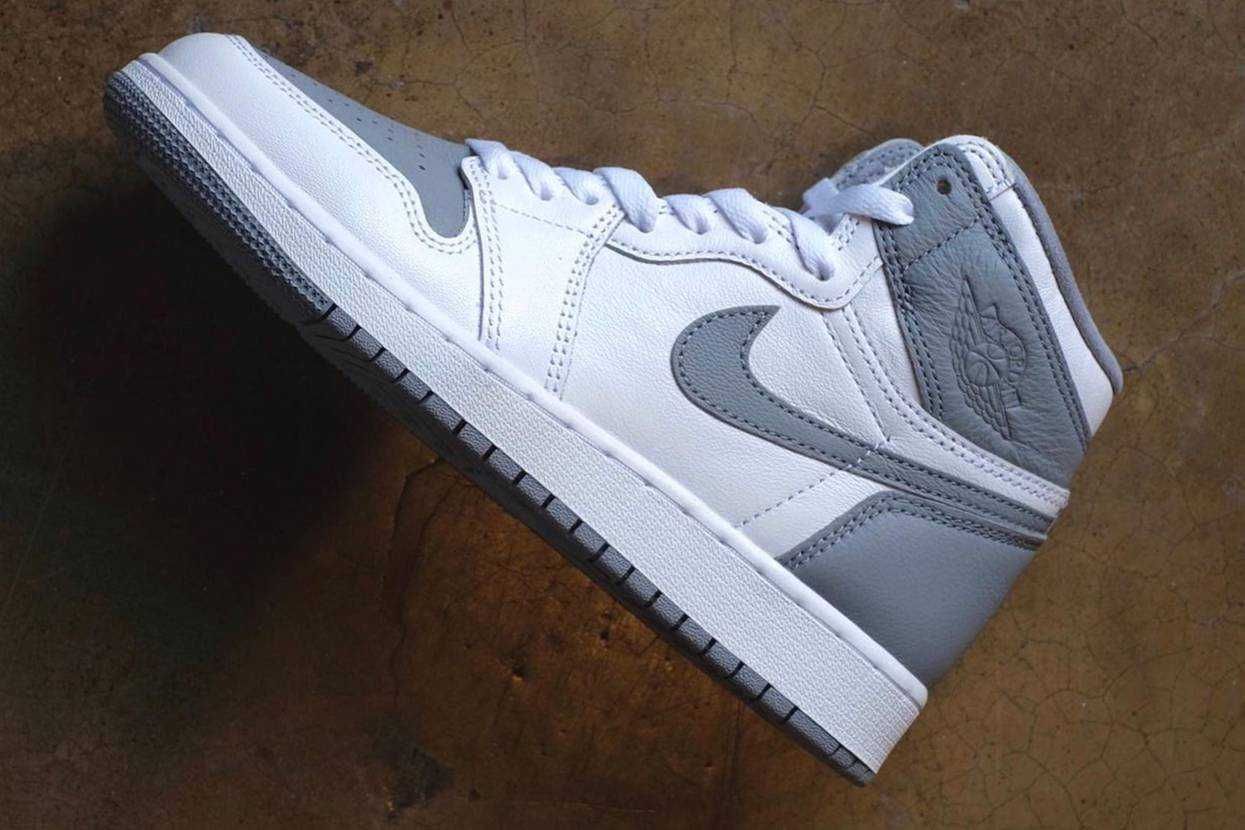 【スニダンで購入可】8/27発売 Nike Air Jordan 1 High OG "Stealth" 抽選/定価/販売店舗まとめ 15枚目
