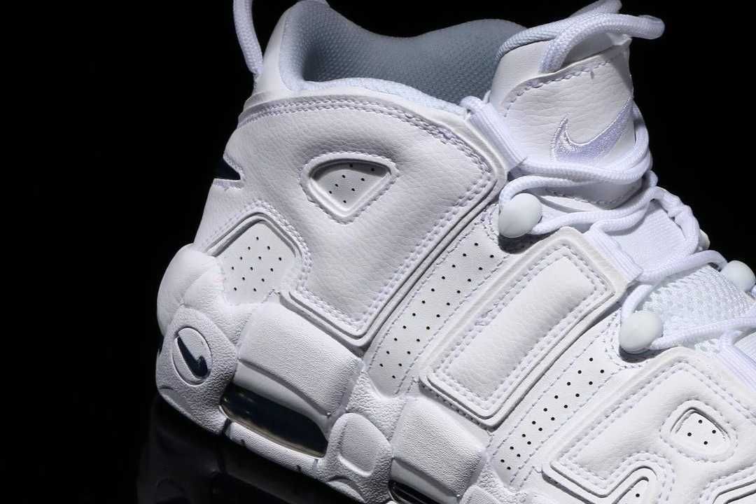 【スニダンで購入可】4/5発売 Nike Air More Uptempo "White/Midnight Navy" 抽選/定価/販売店舗まとめ 3枚目