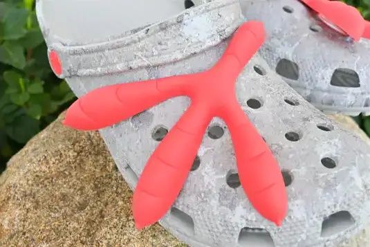 【販売リンクあり】4/13発売 STAPLE × Crocs Classic Clog "Sidewalk Luxe" 抽選/定価/販売店舗まとめ 9枚目