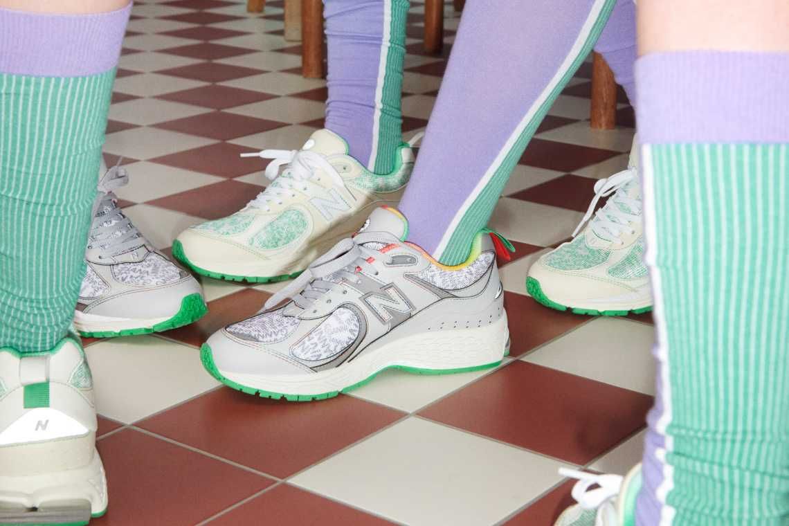 【スニダンで購入可】4/15発売 GANNI × New Balance WMNS 2002R 2colors 抽選/定価/販売店舗まとめ 2枚目